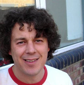Alan Davies