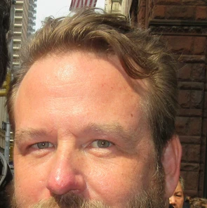 Dallas Roberts