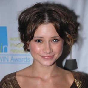 Olesya Rulin