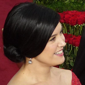 Phoebe Cates
