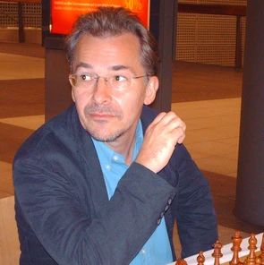 Raj Tischbierek