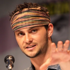 Shiloh Fernandez