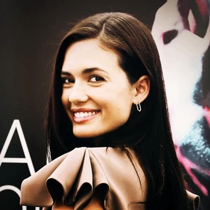 Torrey DeVitto