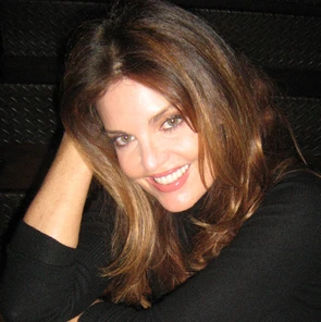 Tracy Scoggins