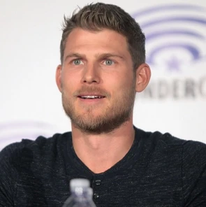 Travis Van Winkle