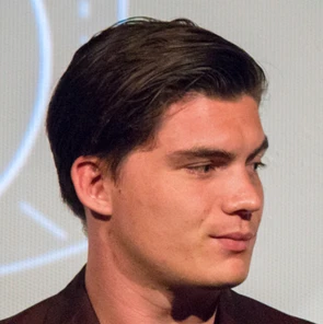 Zane Holtz